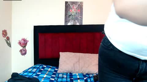 jamylexs online show from July 2026 12:20:01 PM