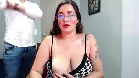 Snapshot of jane_and_paul1 chatting on March 2025 10:43:01 PM online show from March 2025 10:43:01 PM