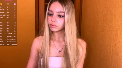 Kary online show from April 2026 09:38:01 PM