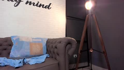 JANE  online show from January 2025 09:51:02 AM