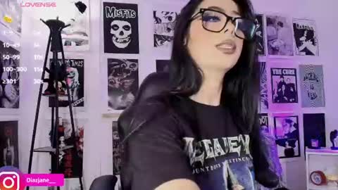 Jennifer online show from July 2026 09:19:01 PM