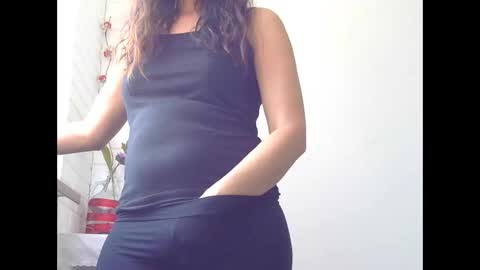 janehotmilf online show from June 2026 12:22:02 PM