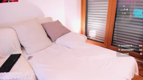 JaneLyrne online show from December 2025 07:53:02 PM