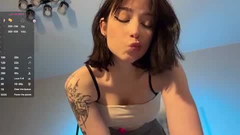 Janette online show from July 2026 06:20:01 PM