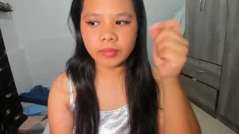 janeyoun18 online show from June 2026 06:48:02 AM