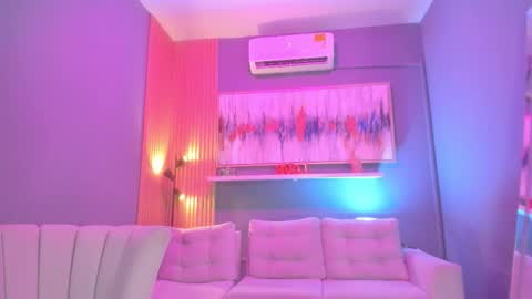 Snapshot of janinne_lu chatting on February 2026 11:00:02 AM Janinne online show from February 2026 11:00:02 AM