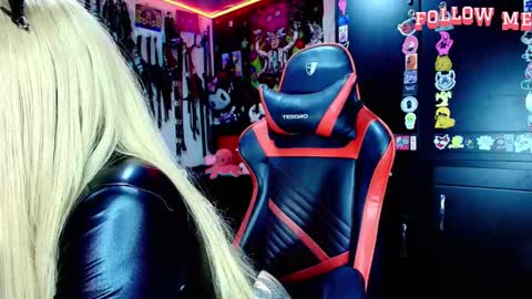      online show from November 2025 11:46:01 PM