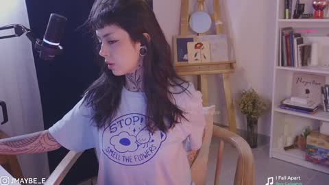 Snapshot of janne_maybe chatting on January 2025 03:02:01 PM jmaybe e online show from January 2025 03:02:01 PM