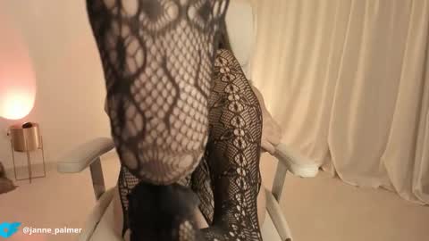 janne_palmer_ online show from September 2025 05:02:01 PM