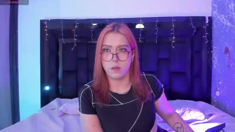 Janne  online show from December 2025 10:06:02 PM