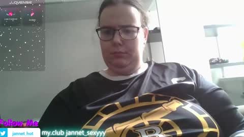Snapshot of jannet_star chatting on May 2026 10:20:01 AM Jannet online show from May 2026 10:20:01 AM