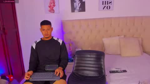 janomar01 online show from February 2025 12:22:02 PM