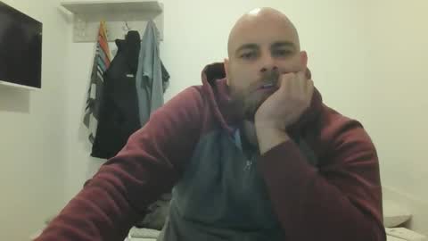 Snapshot of januszcygan chatting on October 2025 12:33:02 AM januszcygan online show from October 2025 12:33:02 AM