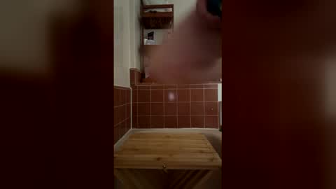 jaqenhghr online show from February 2026 07:41:02 PM