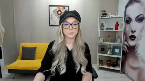 JaquelinLaurent online show from September 2025 06:52:02 PM