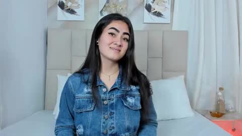 Snapshot of jaslyn__smith chatting on December 2024 05:29:02 PM Jaslyn online show from December 2024 05:29:02 PM