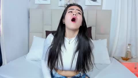 Snapshot of jaslyn__smith chatting on January 2025 05:44:02 PM Jaslyn online show from January 2025 05:44:02 PM