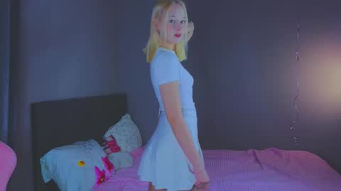 Snapshot of jasmibaby chatting on February 2026 05:17:01 AM Jasmi online show from February 2026 05:17:01 AM