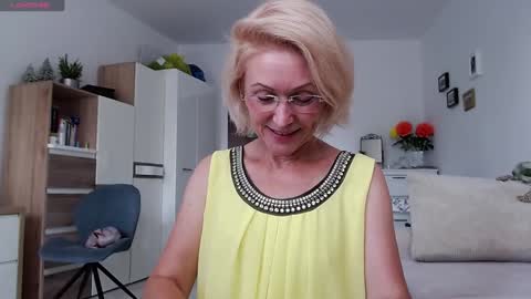 Jasmin room for people 40 online show from September 2025 01:11:02 PM