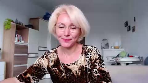 Jasmin room for people 40 online show from June 2026 01:13:01 PM