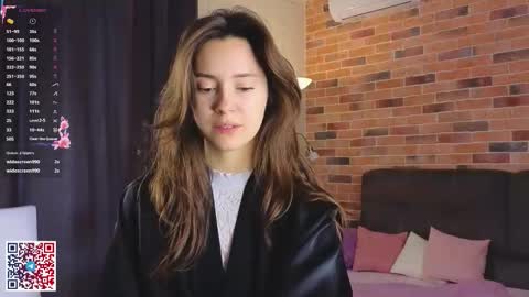 Chloe online show from October 2025 06:16:02 AM