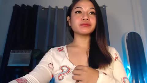JASMINE online show from December 2025 02:45:02 PM
