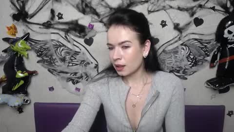 JasmineKouch online show from November 2025 06:23:02 AM