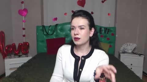 JasmineKouch online show from November 2025 06:25:02 AM