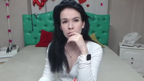 JasmineKouch online show from April 2026 05:10:02 PM