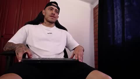 JKing  online show from May 2026 03:32:01 PM
