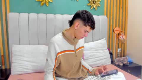 J A S S O N  online show from December 2024 12:41:01 PM