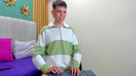 J A S S O N  online show from December 2024 03:42:02 PM