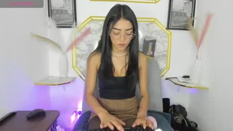 Jaulyn online show from June 2026 08:29:02 PM