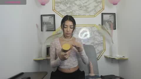 Jaulyn online show from June 2026 06:58:01 PM