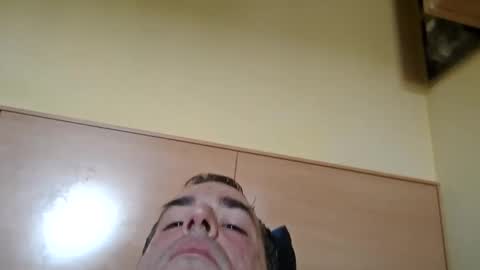 javier83max online show from May 2026 07:05:02 AM