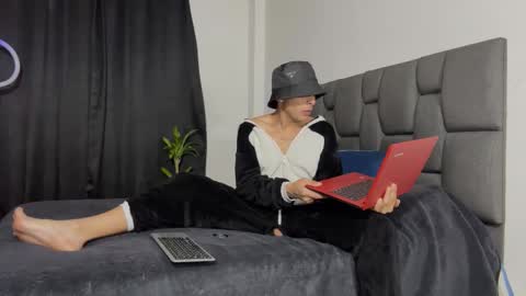 Javier online show from January 2026 06:39:02 AM