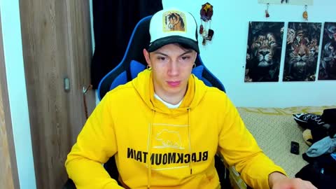 Snapshot of javiersexymann chatting on January 2025 10:34:01 PM Javier online show from January 2025 10:34:01 PM