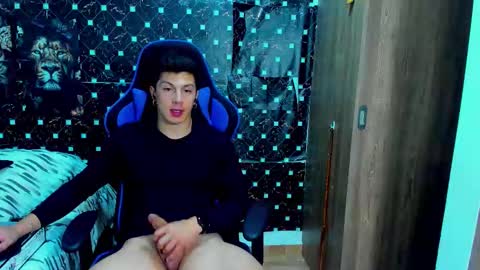 Snapshot of javiersexymann chatting on January 2026 01:08:02 AM Javier online show from January 2026 01:08:02 AM