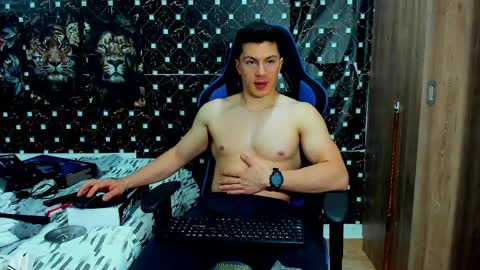 Javier online show from April 2026 06:30:01 AM