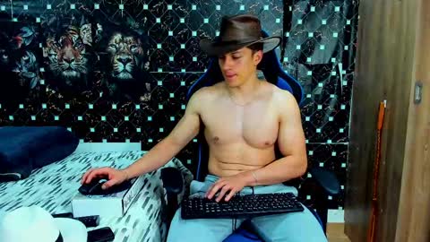 Javier online show from May 2026 04:07:02 AM