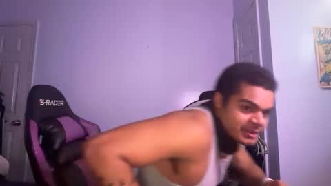 Snapshot of javiricorich chatting on October 2025 04:51:02 PM javiSdick online show from October 2025 04:51:02 PM