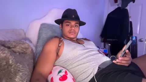 Snapshot of javiricorich chatting on October 2025 10:28:02 PM javiSdick online show from October 2025 10:28:02 PM