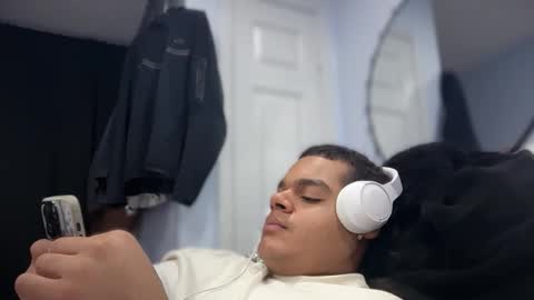 Snapshot of javiricorich chatting on January 2026 02:25:01 AM javiSdick online show from January 2026 02:25:01 AM