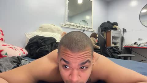 Snapshot of javiricorich chatting on February 2026 10:37:02 PM javiSdick online show from February 2026 10:37:02 PM