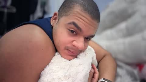 Snapshot of javiricorich chatting on February 2026 03:32:02 AM javiSdick online show from February 2026 03:32:02 AM