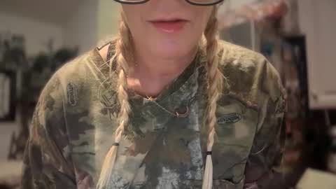 Snapshot of javlovesu chatting on November 2025 10:28:02 AM JAV online show from November 2025 10:28:02 AM