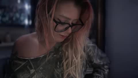 Snapshot of javlovesu chatting on December 2025 03:06:01 PM JAV online show from December 2025 03:06:01 PM