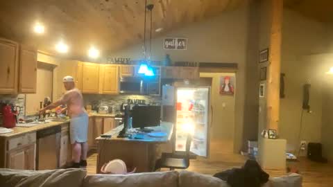 Snapshot of jay_banks0420 chatting on February 2025 03:39:02 AM jay_banks0420 online show from February 2025 03:39:02 AM