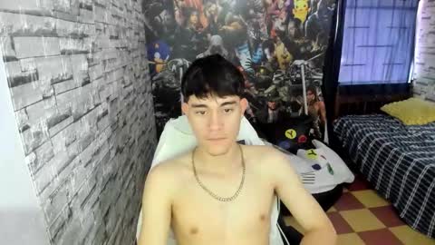 Snapshot of jay_orange chatting on February 2026 07:43:01 PM JAY ORANGE online show from February 2026 07:43:01 PM