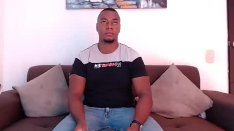 Snapshot of jay_smit chatting on December 2024 06:48:01 PM jay smit online show from December 2024 06:48:01 PM